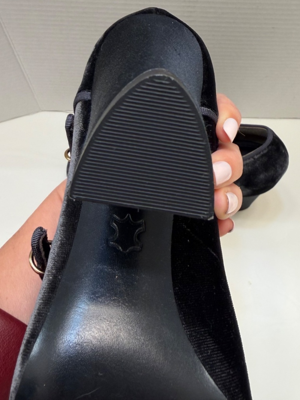 NWOT Tory Burch Velvet Block Heel Pumps Gold Buckle 9M - Picture 8 of 15